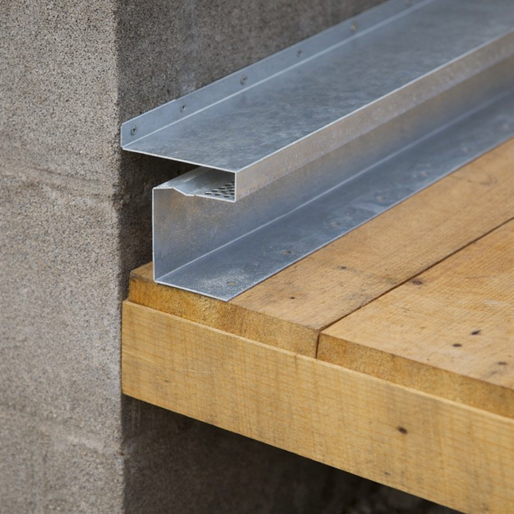 Support ventilé contre mur pour toiture assurant une ventilation efficace et une protection contre l’humidité